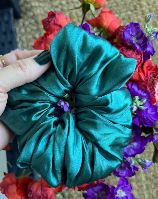 XXL Scrunchies,Hair ties, Hair accessories, Jumbo scrunchies, large/oversized scrunchie,Mother’s Day gifts, Christmas gifts, Birthday gifts.