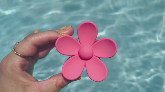 Flower hair claw clips.